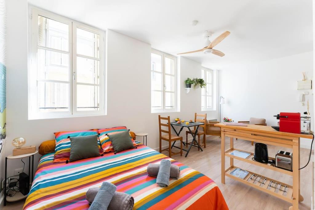 Studio Calanques Pres Du Vieux Port มาร์กเซย ภายนอก รูปภาพ
