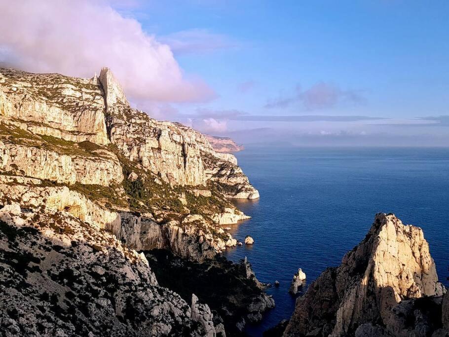 Studio Calanques Pres Du Vieux Port มาร์กเซย ภายนอก รูปภาพ