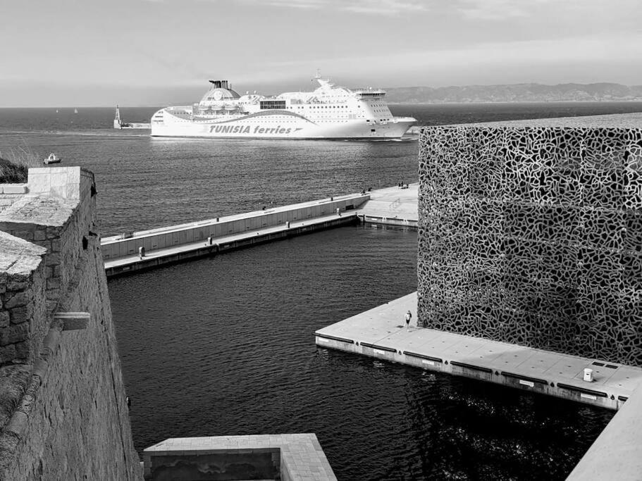 Studio Calanques Pres Du Vieux Port มาร์กเซย ภายนอก รูปภาพ