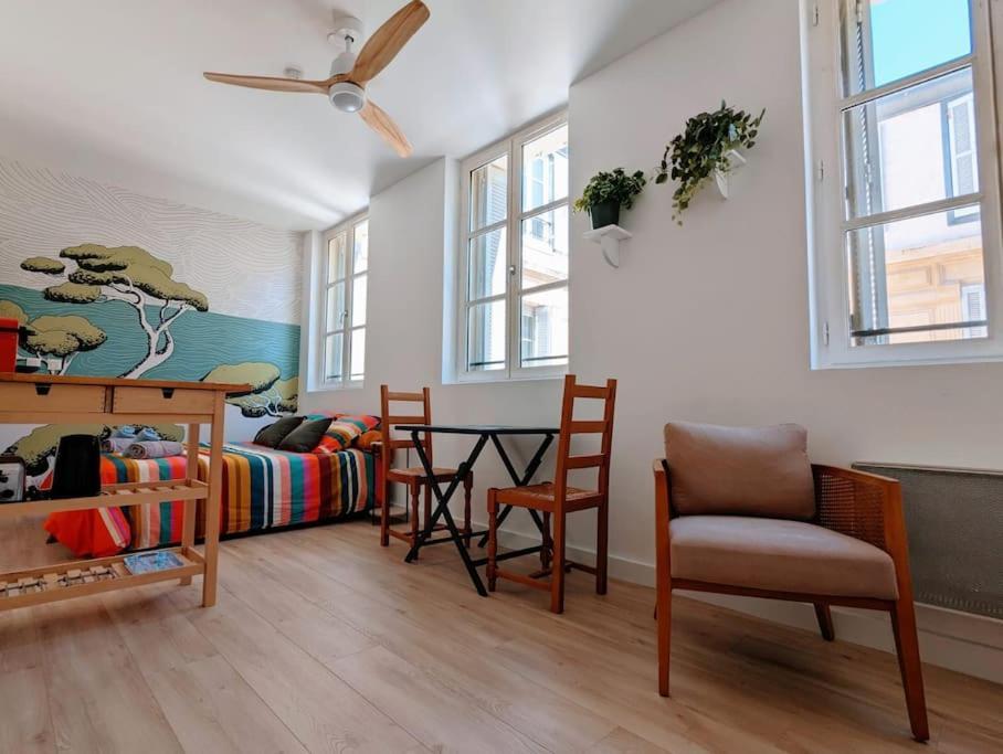 Studio Calanques Pres Du Vieux Port มาร์กเซย ภายนอก รูปภาพ