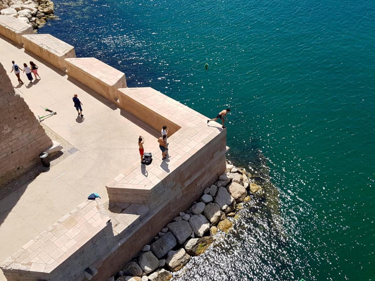 Studio Calanques Pres Du Vieux Port มาร์กเซย ภายนอก รูปภาพ